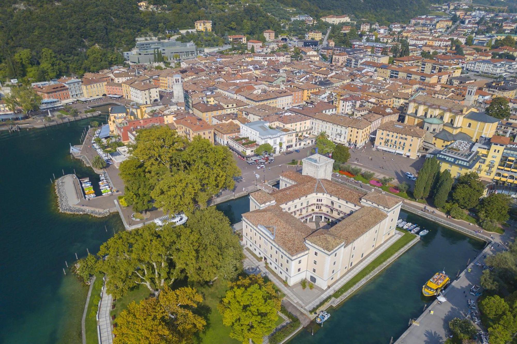 Antares150M From The Lake - Happy Rentals Riva Zewnętrze zdjęcie